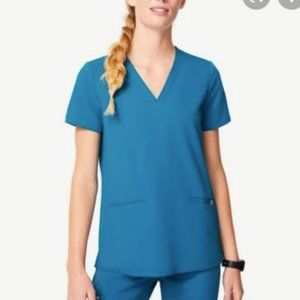 FIGS Three Pocket Scrub Top